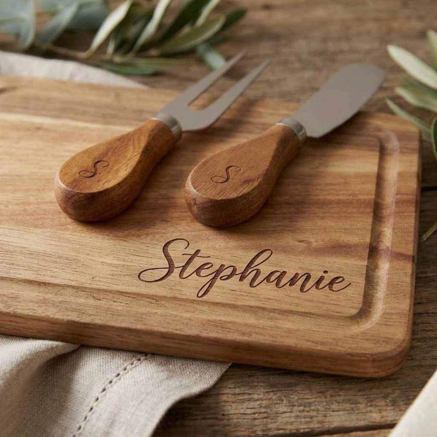Mini Charcuterie Board – Personalized Wedding Favor with Cheese Knife and Fork Set